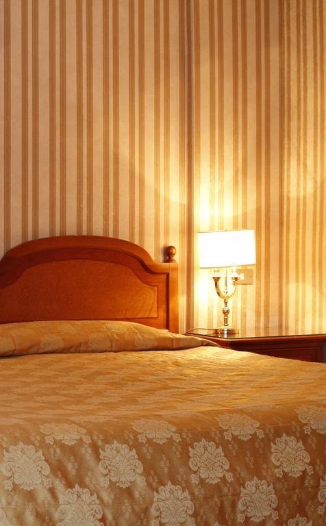 Hotel Eliseo Roma Esterno foto