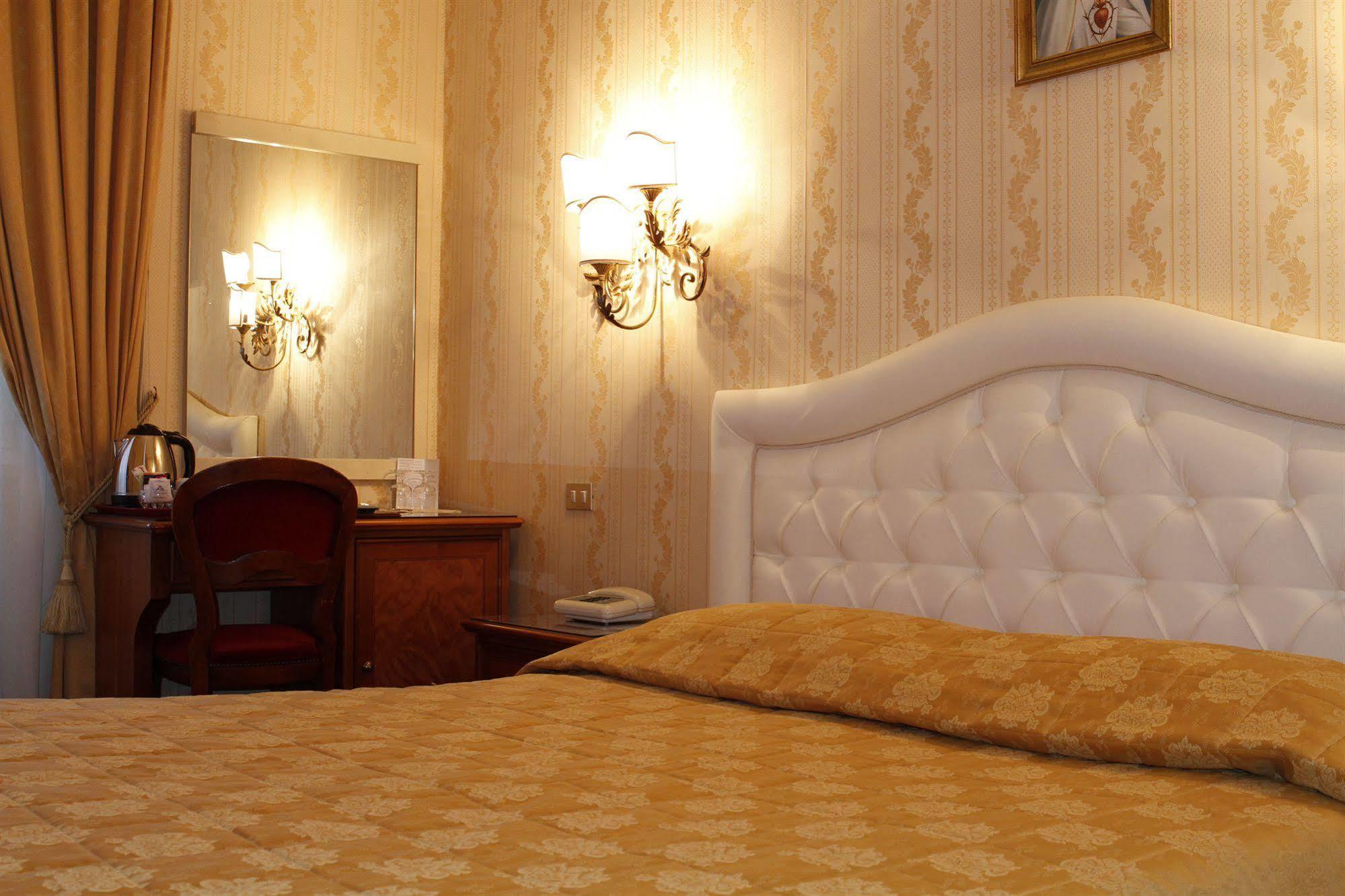 Hotel Eliseo Roma Esterno foto